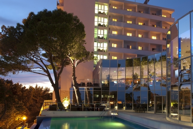 HOTEL ARISTON, Dubrovnik, Hrvatska – 1,538 HRK – 2x noćenje u luksuznoj sobi s polupansionom za 2 osobe, Korištenje saune, bazena i fitnessa