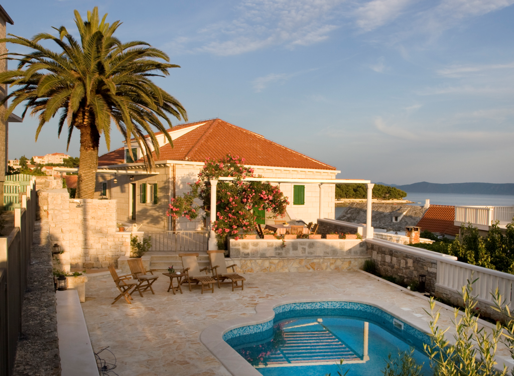 VILLA MIR VAMI, Sumartin, Brač, Hrvatska – 3,953 HRK – 3x noćenje u vili za 8+4 osoba, Troškovi završnog čišćenja
