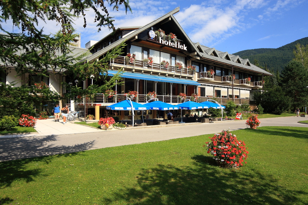 HOTEL LEK, Kranjska Gora, Slovenija – 1,521 HRK – 2x noćenje u Standard dvokrevetnoj sobi za 2 osobe, 2x polupansion za 2 osobe