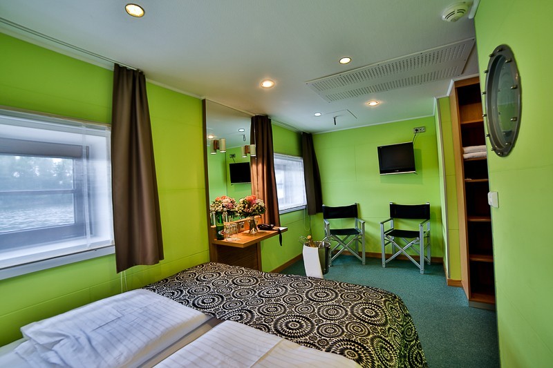 GREEN YACHT HOTEL, Prag, Češka – 1,223 HRK – 2x noćenje u romantičnoj kabini za 2 osobe, 2x doručak za 2 osobe