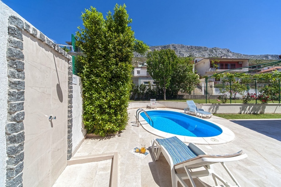 VILLA ŽIVANA, Dugi Rat, Omiš, Hrvatska – 2,930 HRK – 7x noćenje za 4+1 osobu, Troškovi završnog čišćenja