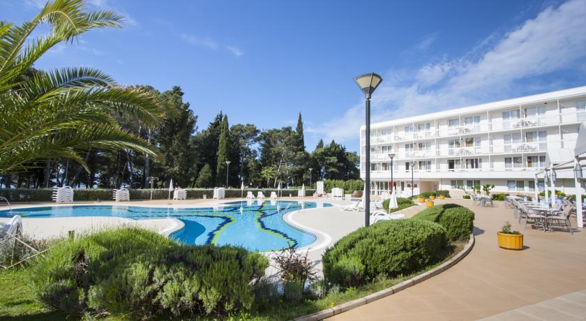 PROLJEĆE U HOTELU LAGUNA, Novigrad, Istra, Hrvatska – 2,372 HRK – 7x noćenje u dvokrevetnoj sobi bez balkona za 1 osobu, 7x polupansion za 1 osobu