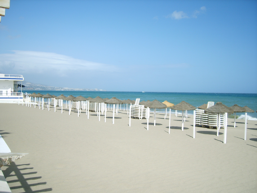 HOTEL LAS PALMERAS, Fuengirola, Costa del Sol, Španjolska – 2,930 HRK – 7x noćenje za 2 osobe, 7x polupansion za 2 osobe