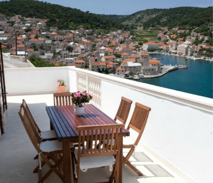 APARTMENTS PUČIŠĆA, Pučišća, otok Brač , Hrvatska – 631 HRK – 3x noćenje u apartmanu za 2 osobe, Konačno čišćenje