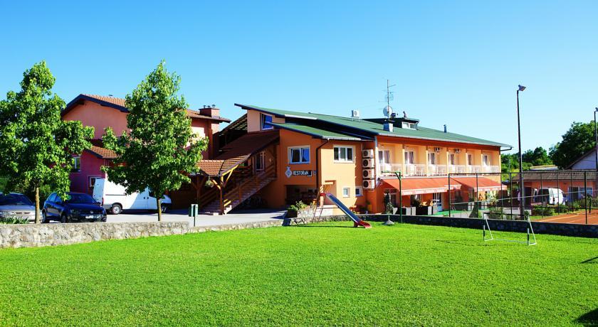 RESTORAN DP, Duga Resa, Hrvatska – 378 HRK – 1x noćenje s doručkom u Exclusive sobi za 2 osobe, Korištenje kanu čamca za samostalni kanuing