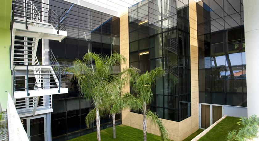 HOTEL SPLIT, Podstrana, Hrvatska – 1,485 HRK – 2x noćenje za 2 osobe, 2x polupansion za 2 osobe (doručak i ručak)