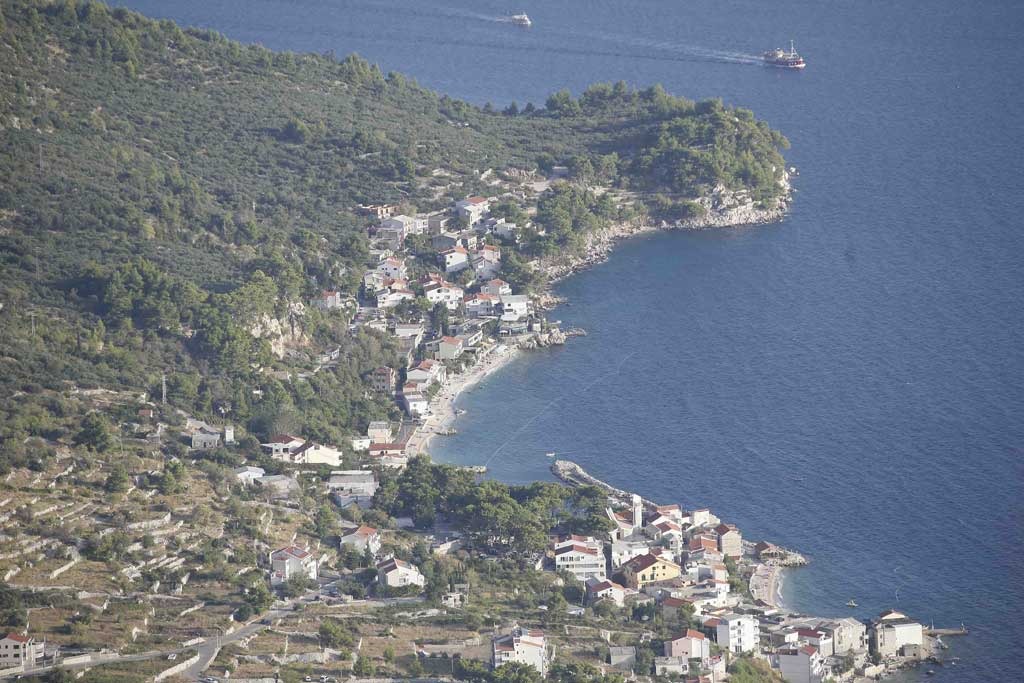 HOTEL PLAŽA, Drašnice, Hrvatska – 915 HRK – 2x noćenje u sobi s pogledom na more ili u annex sobi s balkonom i kuhinjom za 2 osobe, 2x polupansion za 2 osobe (piće uz nadoplatu za ručak ili večeru)