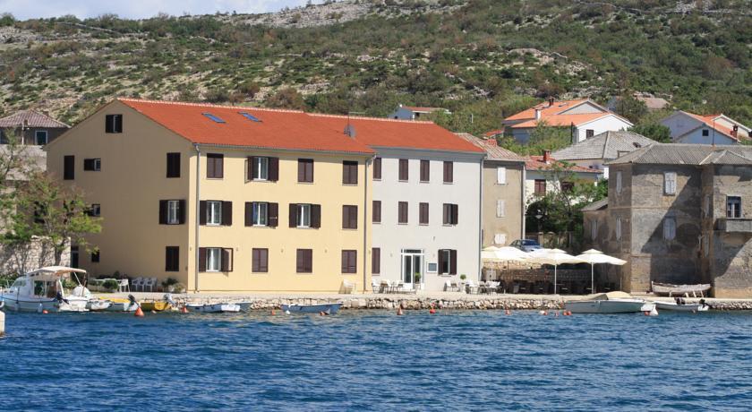 APARTHOTEL TAMARIX, Vinjerac, Hrvatska – 5,218 HRK – 7x noćenje u studio apartmanu s pogledom na more za 2 osobe, 7x doručak za 2 osobe