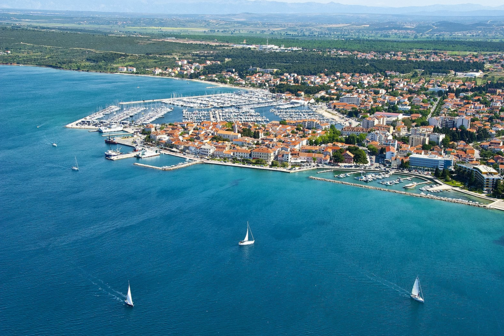 ILIRIJA RESORT, Biograd na Moru, Hrvatska – 3,270 HRK – 5x noćenje u Premium Club sobi s balkonom i pogledom na more za 2 odrasle osobe i 1 dijete do 12 godina (smještaj u hotelu Ilirija ili hotelu Kornati – ovisno o raspoloživosti), 5x polupansion za 2 odrasle osobe i 1 dijete do 12 godina