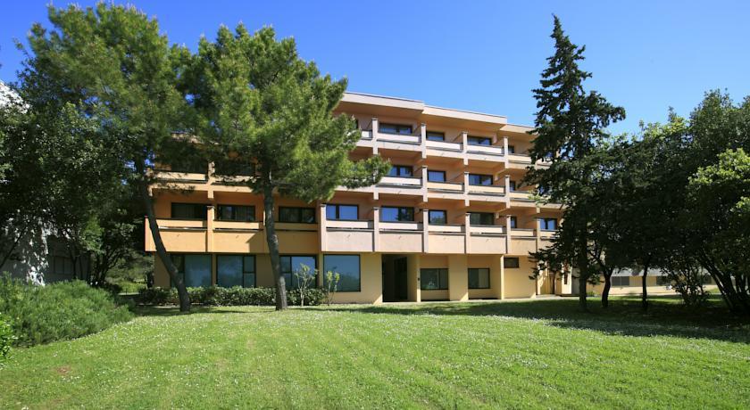 LJETNI ZADAR – HOTEL DONAT, Zadar, Hrvatska – 3,391 HRK – 7x all inclusive u dvokrevetnoj sobi u hotelu Donat 3* za 1 osobu, Tip sobe: dvokrevetna soba, TWC, balkon, telefon, SAT TV, fen za kosu, klima