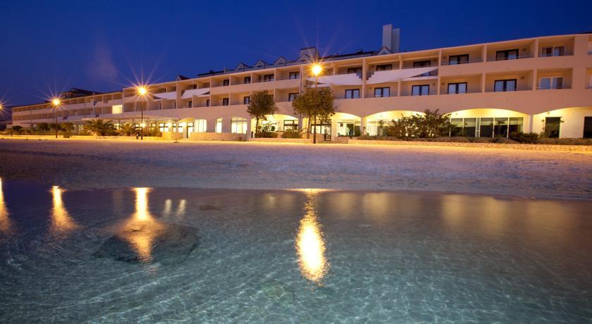 ODMOR NA OTOKU PAGU I HOTELU PAGUS, Pag, Hrvatska – 3,006 HRK – 7x polupansion u dvokrevetnoj sobi hotela Pagus 4* za 1 osobu, Tip sobe: dvokrevetna soba, balkon s pogledom na park, TWC, telefon, SAT TV, sef, fen za kosu, klima