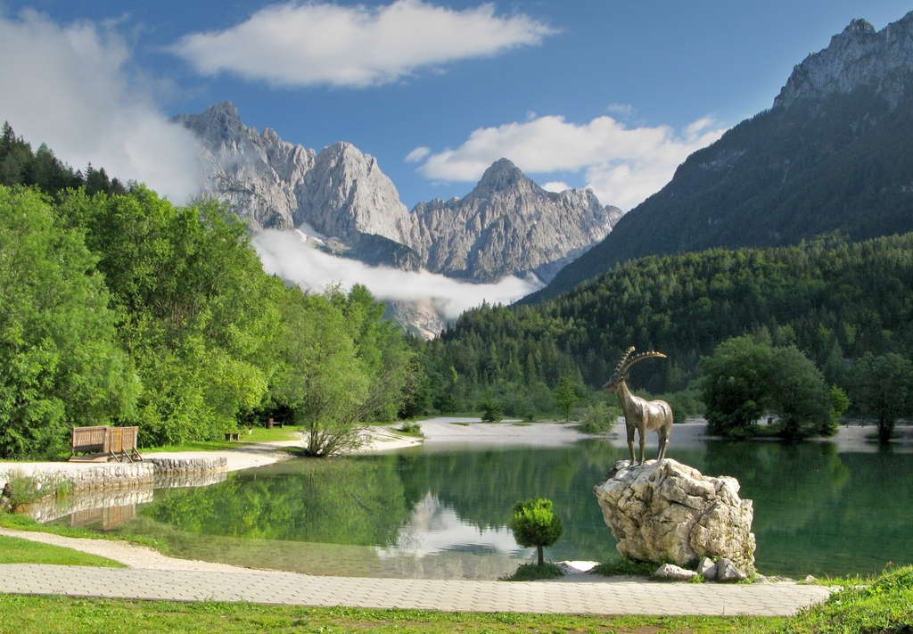 HOTEL KRISTAL, Bohinjsko Jezero, Slovenija – 1,330 HRK – 2x noćenje za 2 osobe, 2x doručak za 2 osobe