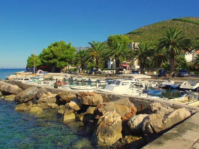 RESORT DALMACIJA, Zaostrog, Hrvatska – 3.780 HRK – 7x noćenje za 2 osobe, 7x polupansion za 2 osobe