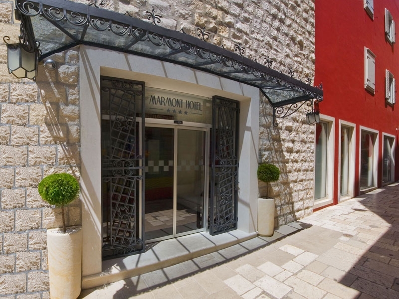 HOTEL MARMONT, Split, Hrvatska – 1,262 HRK – 2x noćenje u Deluxe sobi za 2 osobe, 2x doručak za 2 osobe