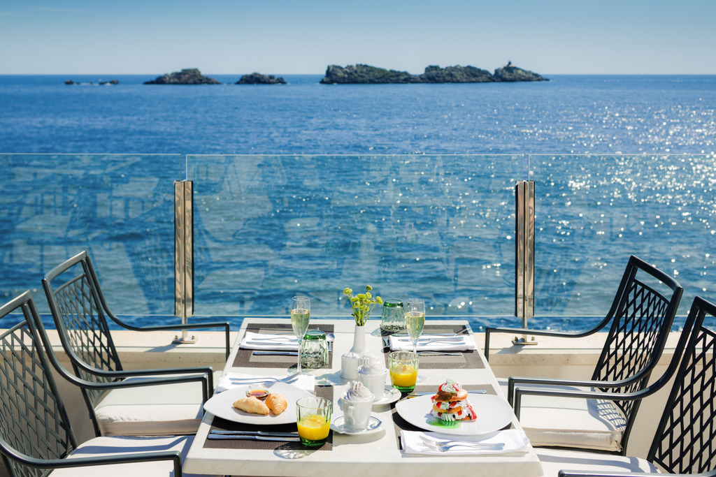 HOTEL NEPTUN, Dubrovnik, Hrvatska – 1.189 HRK – 2x noćenje u Standard sobi za 2 osobe, 2x polupansion (doručak i večera) za 2 osobe