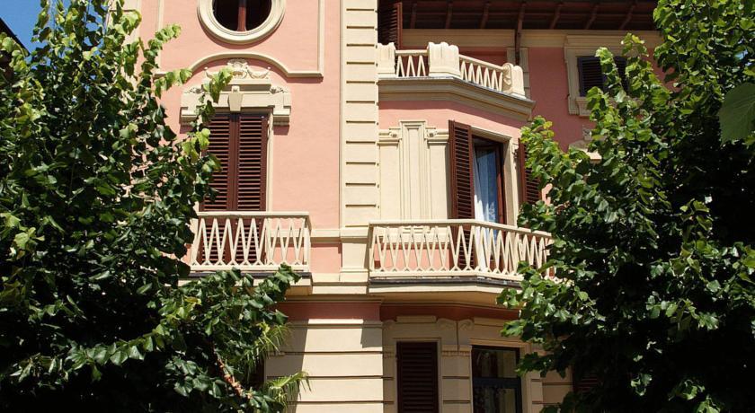 PETIT CHATEAU, Montecatini Terme, Italija – 746 HRK – 2x noćenje za 2 osobe, 2x doručak za 2 osobe