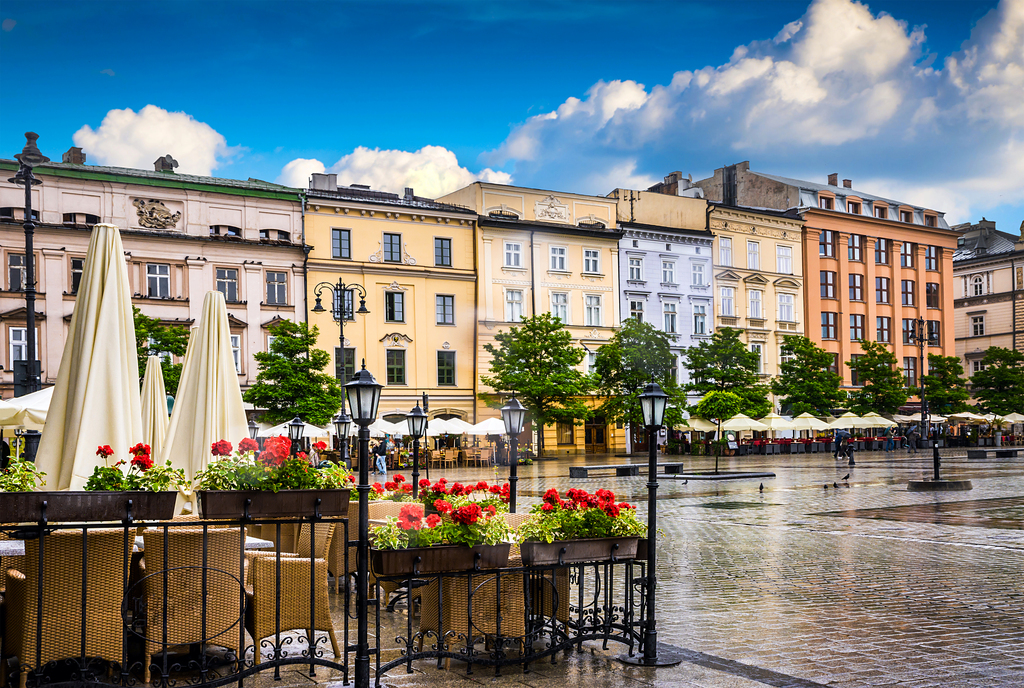 HOTEL DAISY SUPERIOR, Krakov, Poljska – 673 HRK – 2x noćenje s doručkom za 2 osobe, Neograničeno korištenje bazena