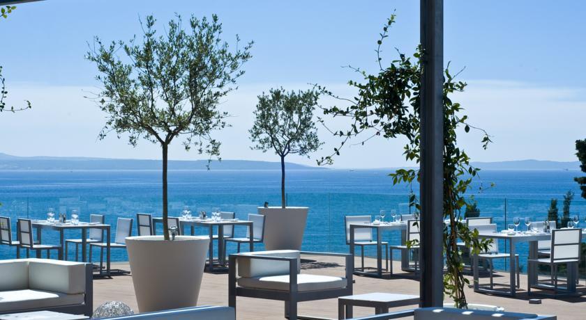 RADISSON BLU RESORT SPLIT, Split, Hrvatska – 1.478 HRK – 2x noćenje u Deluxe sobi za 2 osobe, 2x Super Buffet doručak za 2 osobe