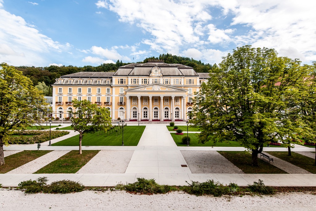 GRAND HOTEL ROGAŠKA, Rogaška Slatina, Slovenija – 1.273 HRK – 2x noćenje s polupanisonom u Standard sobi za 2 osobe, Korištenje hotelskog bazena, fitnessa i saune u Vis Vita Spa & Beauty centru