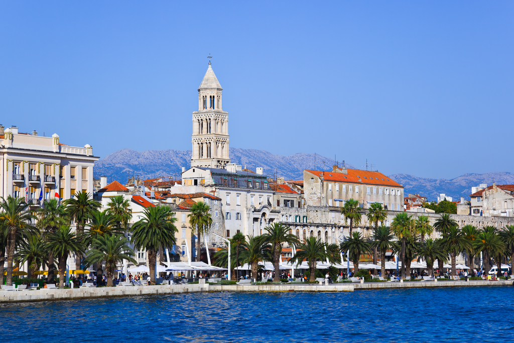HOTEL PRESIDENT SPLIT, Split, Hrvatska – 2.340 HRK – 3x noćenje u Deluxe dvokrevetnoj sobi sa jacuzzijem za 2 osobe, 3x bogat buffet doručak za 2 osobe