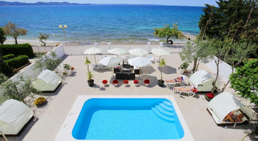 VILLA TRIANA, Zadar, Hrvatska – 599 HRK – 2x noćenje u Standard sobi sa balkonom (pogled na more) za 2 osobe, Piće dobrodošlice