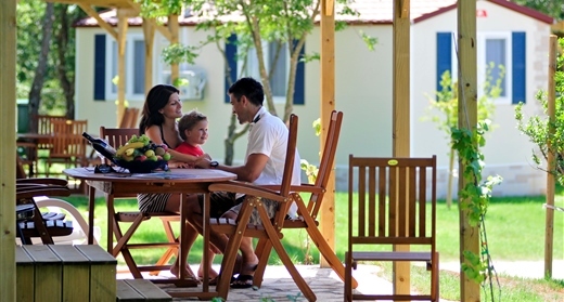 KAMP LANTERNA – VALAMAR MOBILNE KUĆICE SUPERIOR, Tar, Poreč, Hrvatska – 907 HRK – 2x noćenje za 6 osoba (4 odrasle osobe + 2 djece), Završno čišćenje