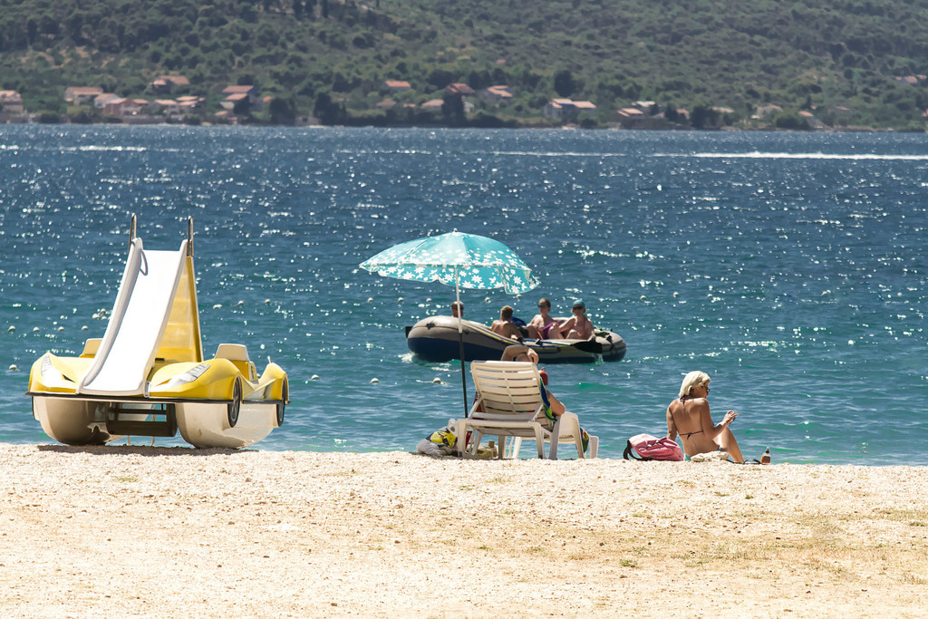 Beach_1.jpg_1459321543.jpg