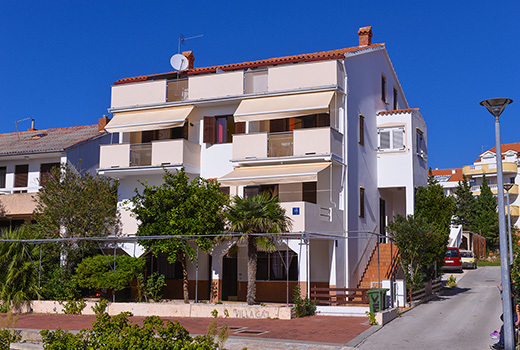APARTMANI NOVALJA, Pag, Hrvatska – 892 HRK – 3x noćenje u apartmanu za 4 osobe, Besplatan parking