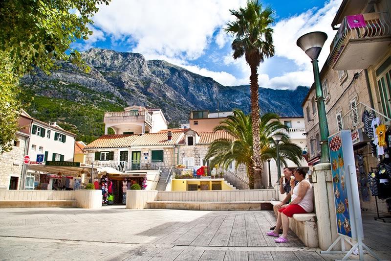 HOTEL DUBRAVKA, Baška Voda, Hrvatska – 4,567 HRK – 7x noćenje u dvokrevetnoj sobi bez balkona za 2 osobe, 7x doručak za 2 osobe