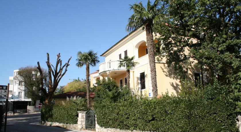 VILA ATALANTA, Crikvenica, Hrvatska – 4,883 HRK – 7x noćenje u dvokrevetnoj sobi za 2 osobe, 7x doručak za 2 osobe
