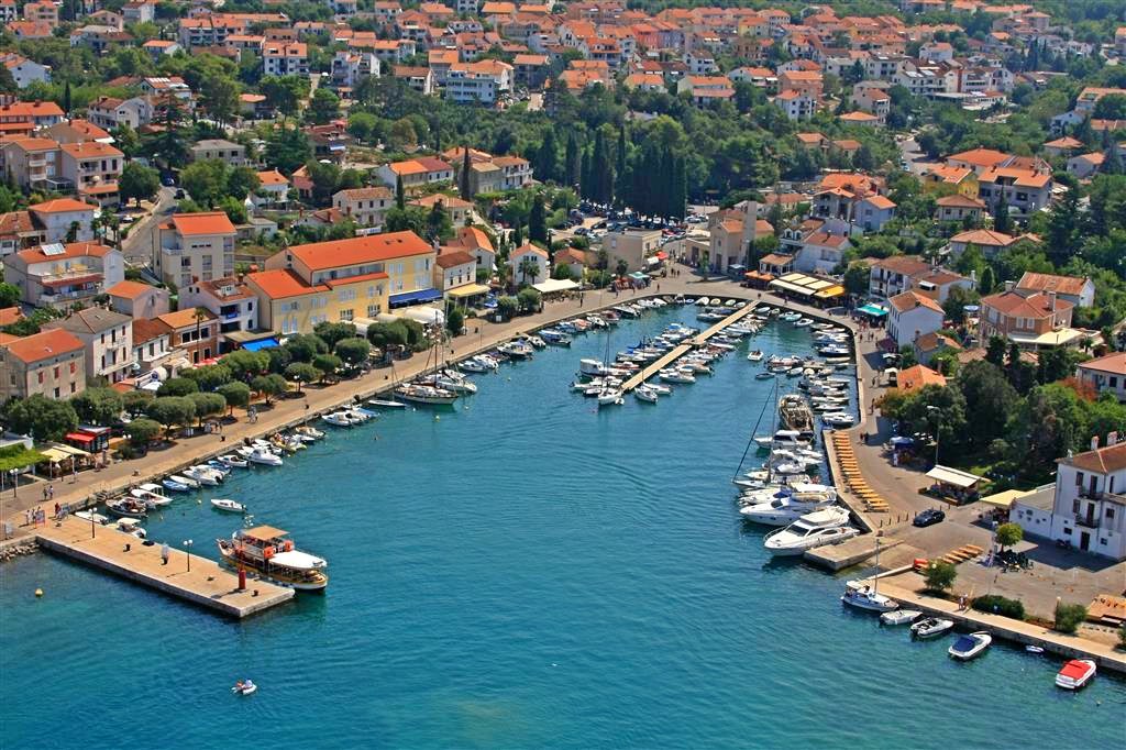HOTEL ADRIA, Malinska, otok Krk, Hrvatska – 588 HRK – 2x noćenje u sobi s Standard ili More (ovisi o raspoložlivosti) za 2 osobe, 2x doručak za 2 osobe