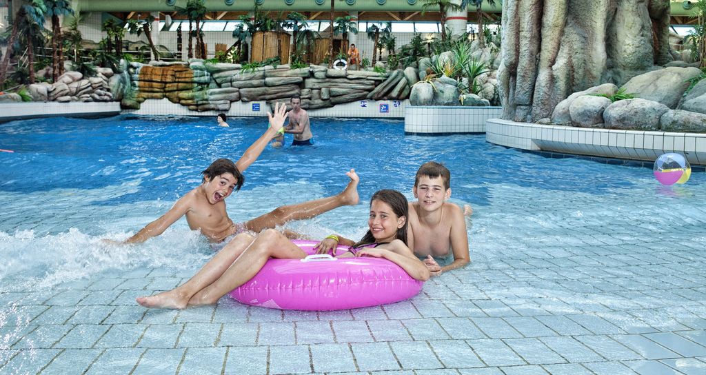 TERME ČATEŽ – HOTEL TOPLICE – OBITELJSKI ODMOR, Čatež ob Savi, Slovenija – 1,837 HRK – 2x noćenje s polupansionom u dvokrevetnoj sobi s balkonom za 2 + 2 osobe, Dva ulaza dnevno u zimsku Termalnu rivieru