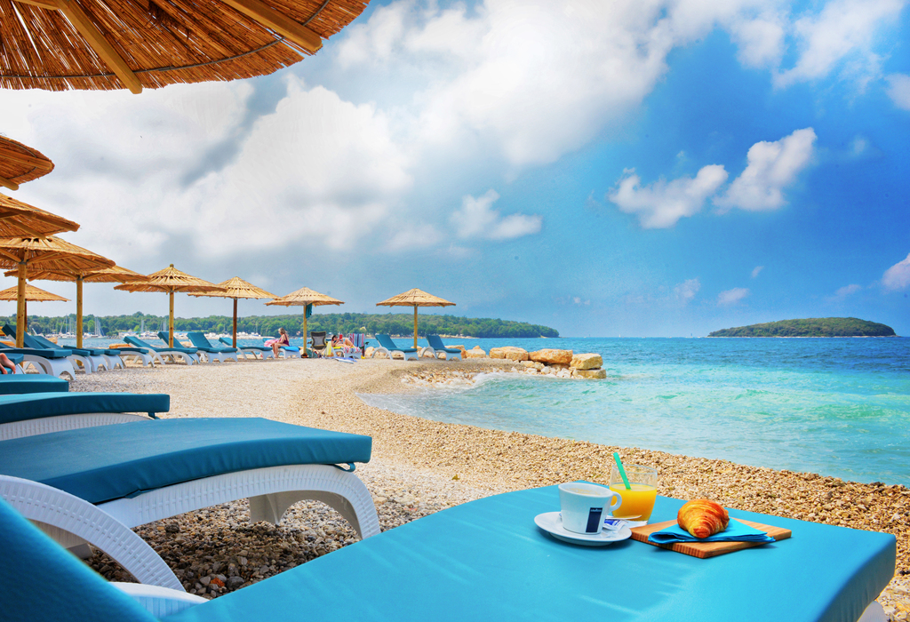 MOBILNE KUĆICE – POLIDOR CAMPING PARK – PETS FRIENDLY, Funtana, Istra, Hrvatska – 1.820 HRK – 5x noćenje u mobilnim kućicama (pets friendly) za 4 osobe, Posteljina i ručnici