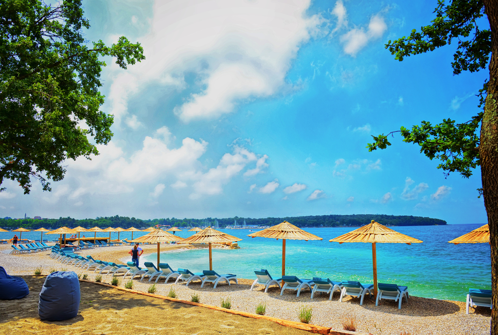 MOBILNE KUĆICE – POLIDOR CAMPING PARK – PETS FRIENDLY, Funtana, Istra, Hrvatska – 728 HRK – 2x noćenje u mobilnim kućicama (pets friendly) za 4 osobe, Posteljina i ručnici