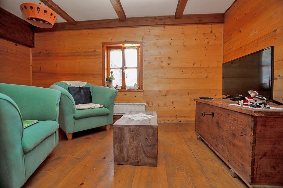 IMANJE NA ŠKALUC, Šentrupert, Slovenija – 746 HRK – 1x noćenje u izabranoj suiti 4* za 2 osobe, 1x bogat buffet doručak za 2 osobe