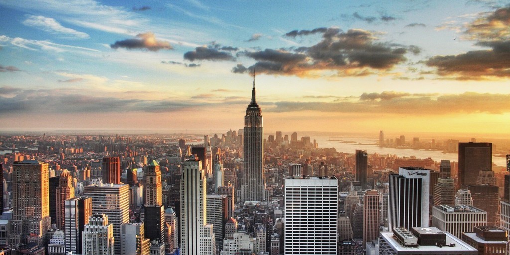 PRODUŽEN VIKEND U NEW YORKU, New York, Sjedinjene Američke Države – 5.123 HRK – Povratni avionski prijevoz Venecija – New York – Venecija (ili obližnje zračne luke) za 1 osobu, 4x noćenje u dvokrevetnoj sobi u 2*/3* hotelu (ili sličnom smještaju) za 1 osobu