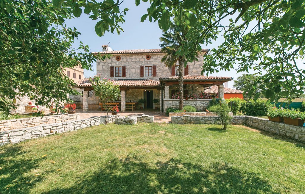 VILLA U ŠUMBERU, Šumber, Istra, Hrvatska – 2,356 HRK – 2x noćenje za do 8 osoba, Kupon se može iskoristiti do 31. 12. 2016 (od petka do nedjelje)