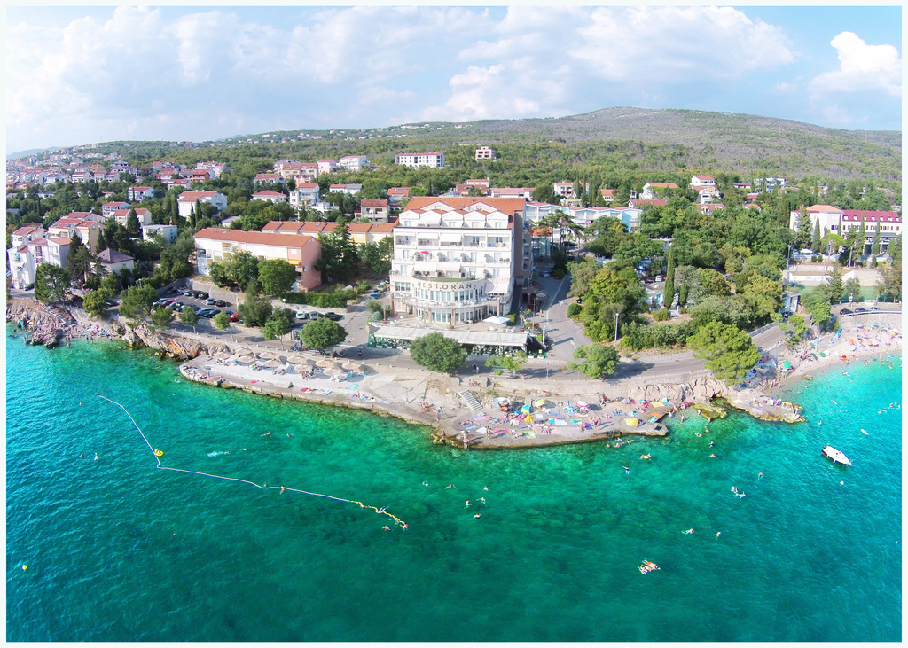 HOTEL MARINA CRIKVENICA, Selce, Crikvenica, Hrvatska – 818 HRK – 1x noćenje u dvokrevetnoj sobi s pogledom na more za 2 osobe, 1x buffet doručak za 2 osobe
