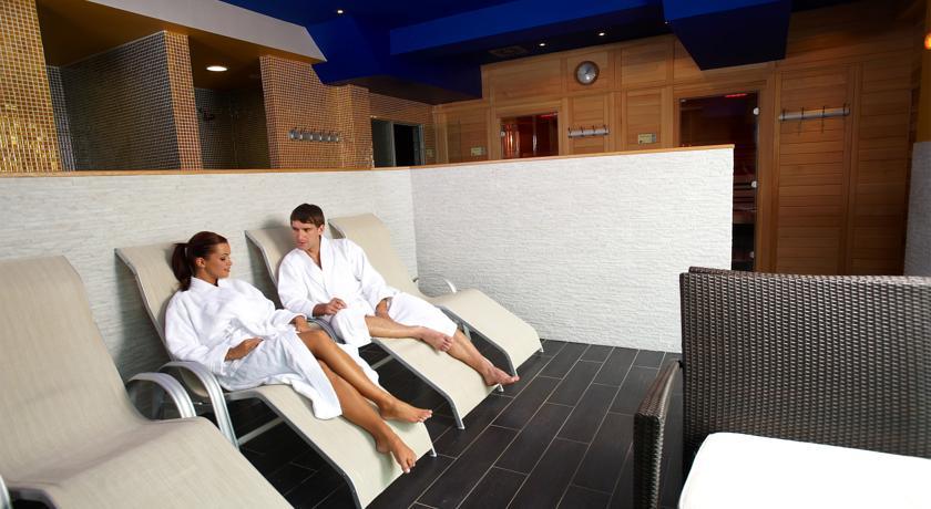 LUKOV DOM KOPE – ROMANTIČNI PAKET, Mislinja, Kope, Slovenija – 1.174 HRK – 2x noćenje s polupansionom u sobi I. kategorije za 2 osobe, 1x romantična večera uz svijeće za 2 osobe