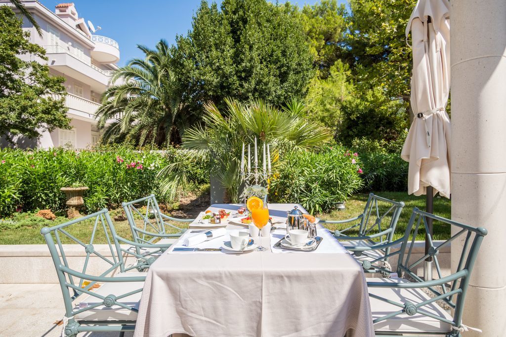 HOTEL PARK SPLIT, Split, Hrvatska – 1,423 HRK – 2x noćenje u dvokrevetnoj sobi za 2 osobe, 2x doručak za 2 osobe