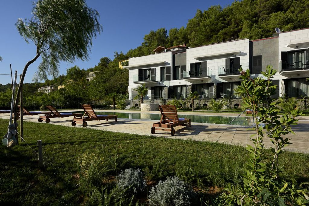 VILLA BONACA, Skradin, Šibenik, Hrvatska – 700 HRK – 2x noćenje u dvokrevetnoj sobi za 2 osobe, 2x polupansion (bogat buffet doručak i ručak prema dogovoru) za 2 osobe