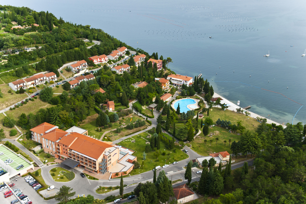 HOTEL SALINERA, Portorož, Slovenija – 1.002 HRK – 2x noćenje u dvokrevetnoj sobi za 2 osobe, 2x polupansion (buffet doručak i večera) za 2 osobe