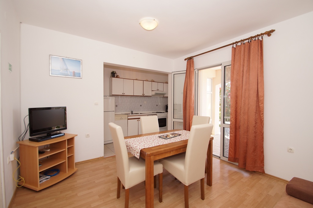 APARTMANI ŠEPAROVIĆ, Prižba, otok Korčula, Hrvatska – 4.989 HRK – 7x noćenje u apartmanu za do 5 osoba, Besplatna upotreba teretane