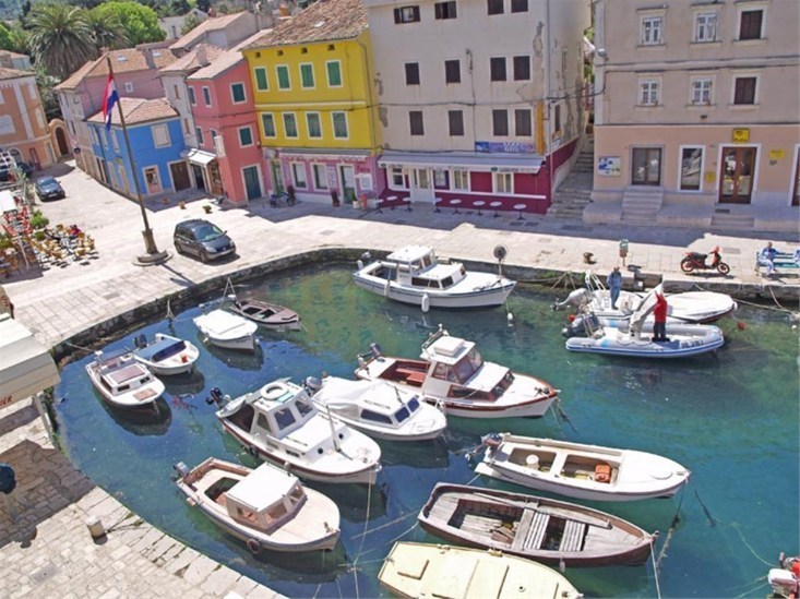 PANSION SATURN, Veli Lošinj, Hrvatska – 743 HRK – 2x noćenje u dvokrevetnoj sobi za 2 osobe, 2x doručak za 2 osobe