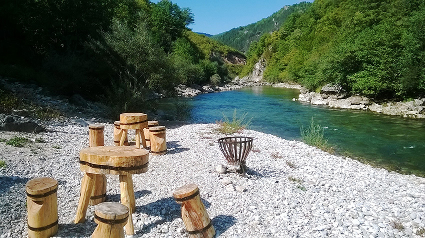 OBILAZAK TITOVOG BUNKERA + NOĆENJE, Džajići, Bosna i Hercegovina – 372 HRK – 1x noćenje za 1 osobu, 1x puni pansion za 1 osobu
