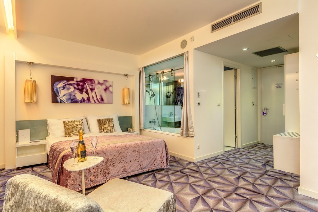 LUXE BOUTIQUE HOTEL, Split, Hrvatska – 1.182 HRK – 2x noćenje s doručkom u sobi s pogledom na more za 2 osobe, Neograničeno korištenje Luxe wellnessa