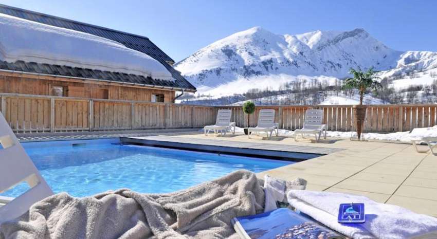 FIRST MINUTE SKIJANJE FRANCUSKA, Saint-Jean-d’Arves, Francuska – 6.065 HRK – 7x noćenje u apartmanu za 6 osoba, 6-dnevna skijaška karta za 6 osoba