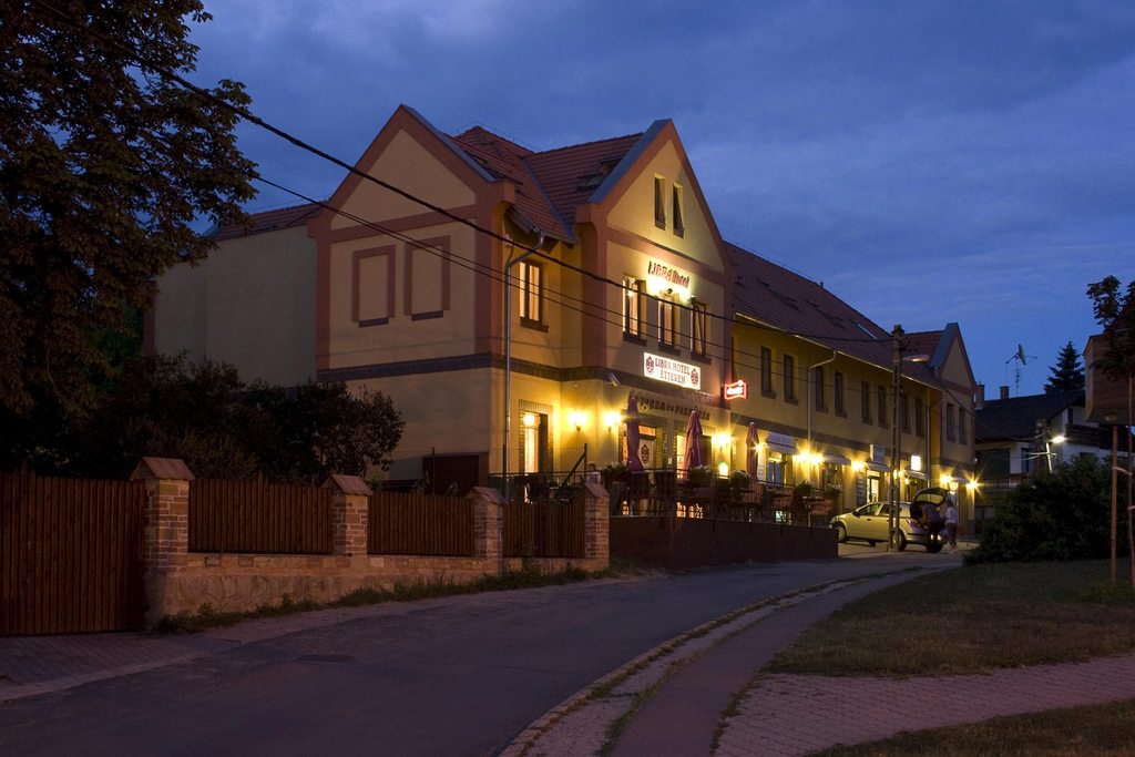 LIBRA HOTEL, Veresegyház, Mađarska – 928 HRK – 2x noćenje u dvokrevetnoj Standard sobi (bračni krevet ili odvojeni ležaji) za 2 osobe, 2x buffet doručak za 2 osobe