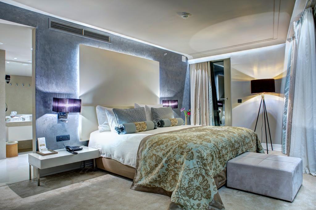 OBITELJSKI PAKET – HOTEL RIXOS LIBERTAS, Dubrovnik, Hrvatska – 5.197 HRK – 7x noćenje u dvokrevetnoj Superior sobi s balkonom i pogledom na more za 2 osobe (1 dijete do 10 godina besplatno), 7x polupansion za 2 osobe